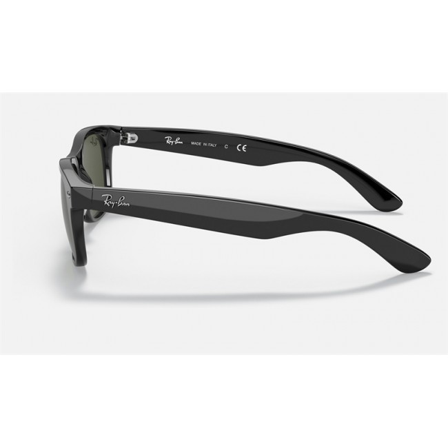 Ray Ban New Wayfarer Classic RB2132 Sunglasses Classic G-15 + Black Frame Green Classic G-15 Lens